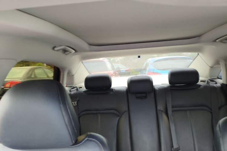 Used Ford Taurus 2016 EcoBoost 180 Luxury Model Headliner