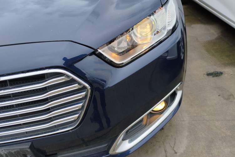 Used Ford Taurus 2016 EcoBoost 180 Luxury Model Left Front Headlight