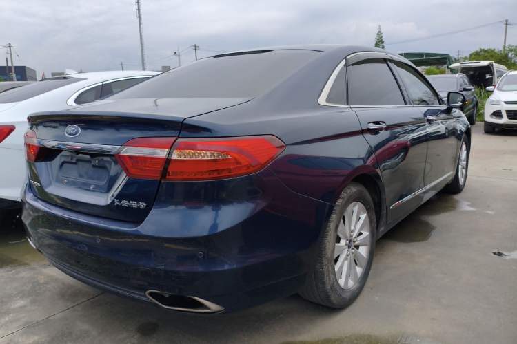 Used Ford Taurus 2016 EcoBoost 180 Luxury Model Rear Right 45 Deg