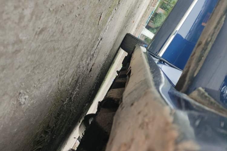 Used Ford Taurus 2016 EcoBoost 180 Luxury Model Right Side Sill