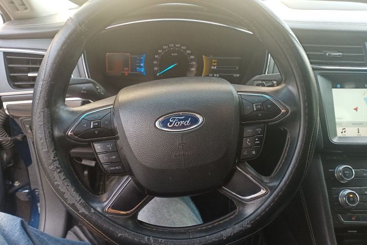 Used Ford Taurus 2016 EcoBoost 180 Luxury Model Steering Wheel