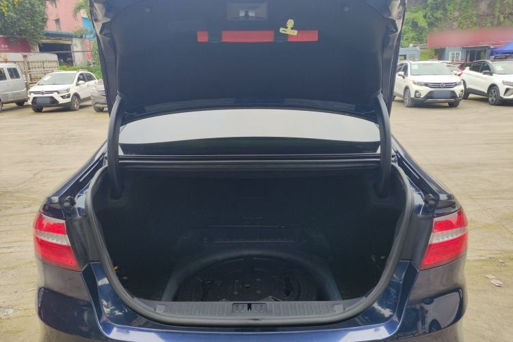 Used Ford Taurus 2016 EcoBoost 180 Luxury Model Trunk