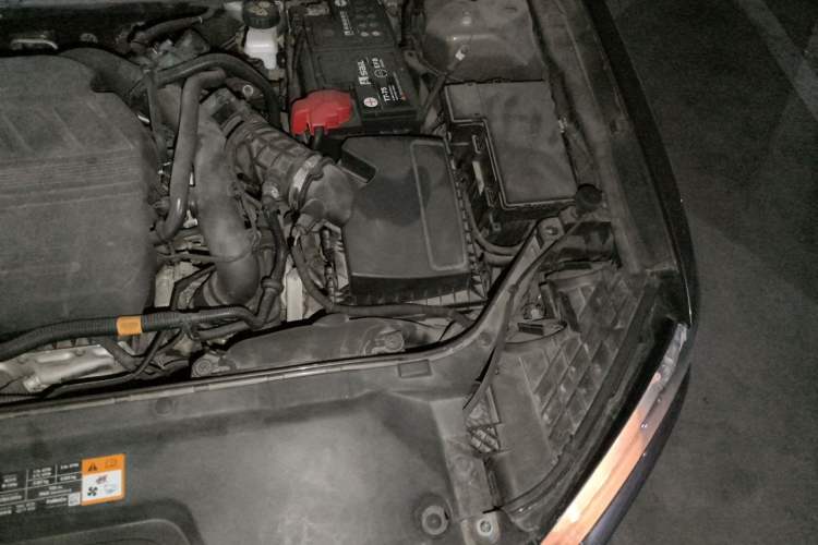 Used Ford Taurus 2016 EcoBoost 180 Luxury Model Engine Bay Left
