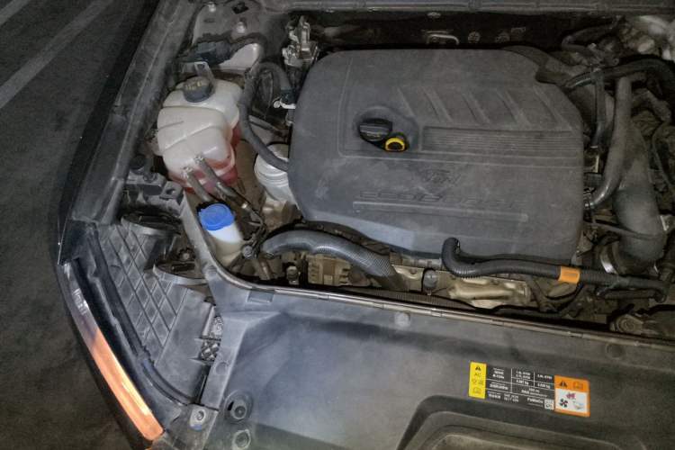 Used Ford Taurus 2016 EcoBoost 180 Luxury Model Engine Bay Right
