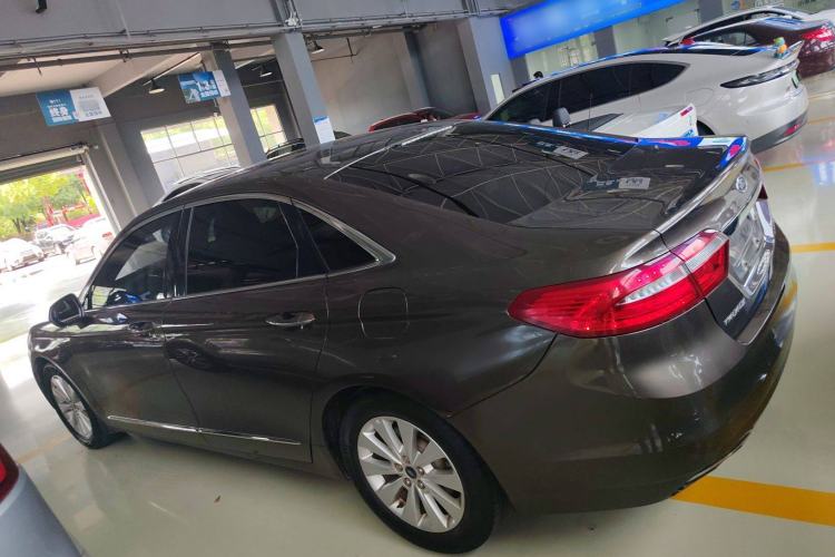 Used Ford Taurus 2016 EcoBoost 180 Luxury Model Exterior 5