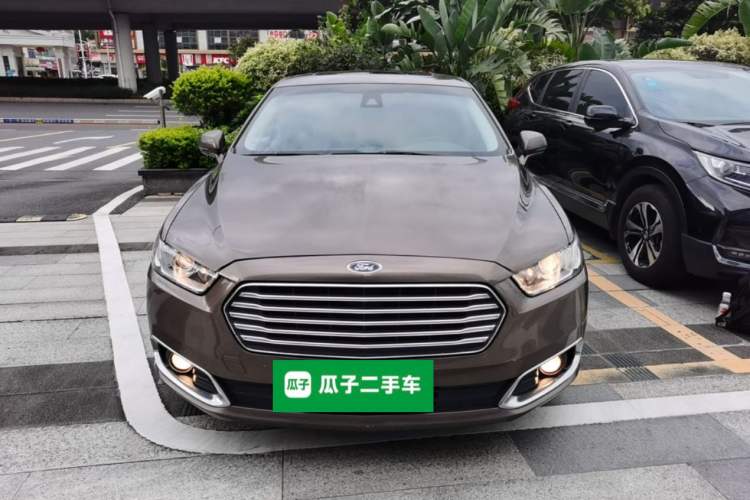 Used Ford Taurus 2016 EcoBoost 180 Luxury Model Front