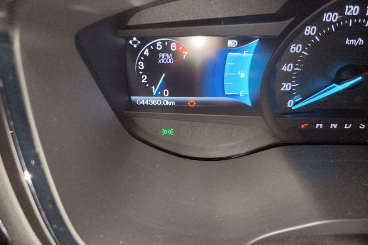 Used Ford Taurus 2016 EcoBoost 180 Luxury Model Odometer Close Up