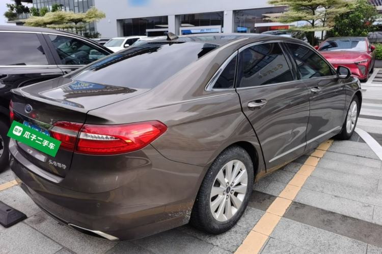 Used Ford Taurus 2016 EcoBoost 180 Luxury Model Rear Right 45 Deg