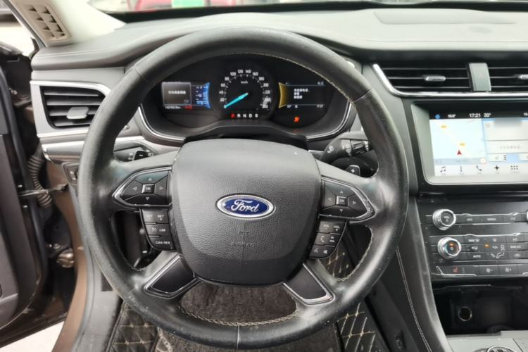 Used Ford Taurus 2016 EcoBoost 180 Luxury Model Steering Wheel