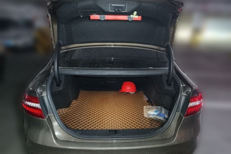 Used Ford Taurus 2016 EcoBoost 180 Luxury Model Trunk