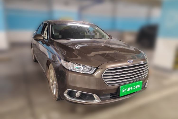 Used Ford Taurus 2016 EcoBoost 180 Luxury Model Front Right 45 Deg