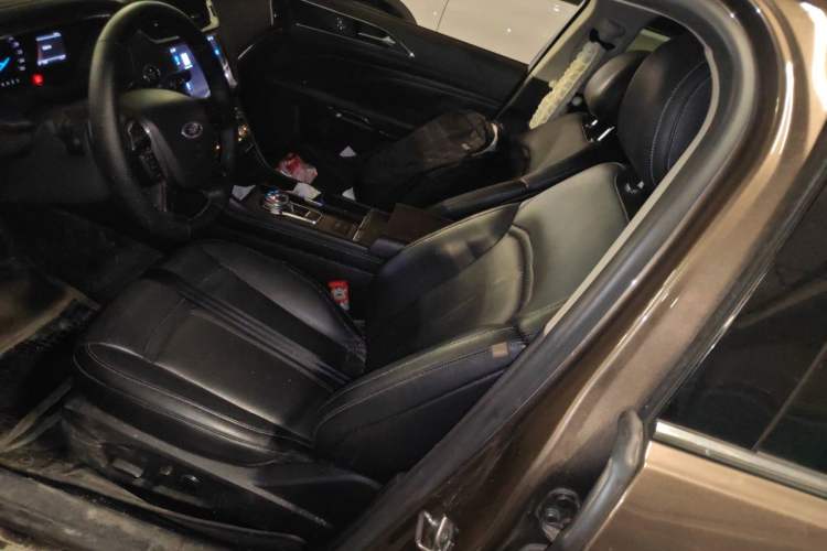 Used Ford Taurus 2016 EcoBoost 180 Luxury Model Left Front Seat
