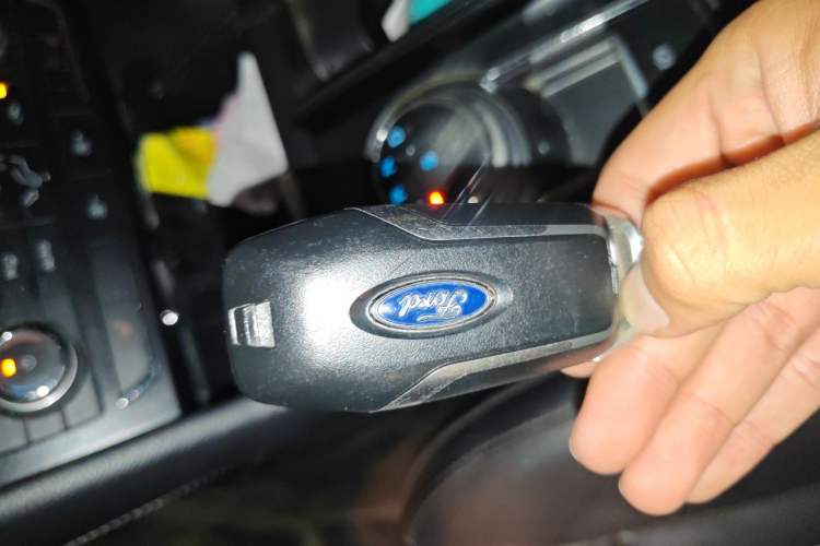 Used Ford Taurus 2016 EcoBoost 180 Luxury Model Vehicle Key