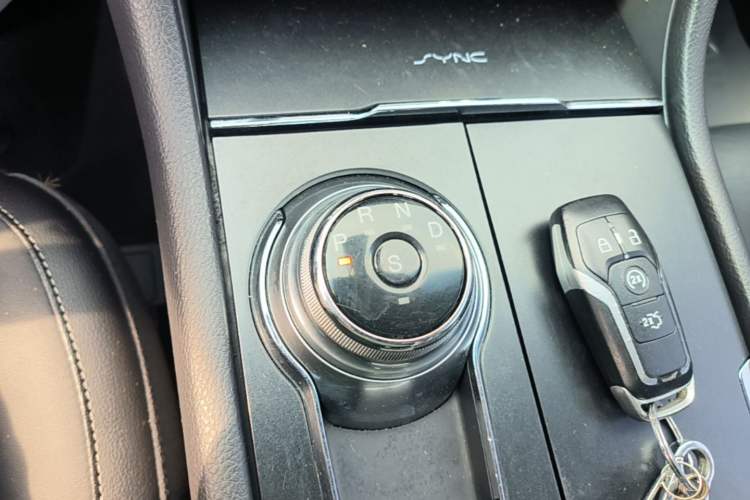 Used Ford Taurus 2016 EcoBoost 180 Luxury Model Gear Lever