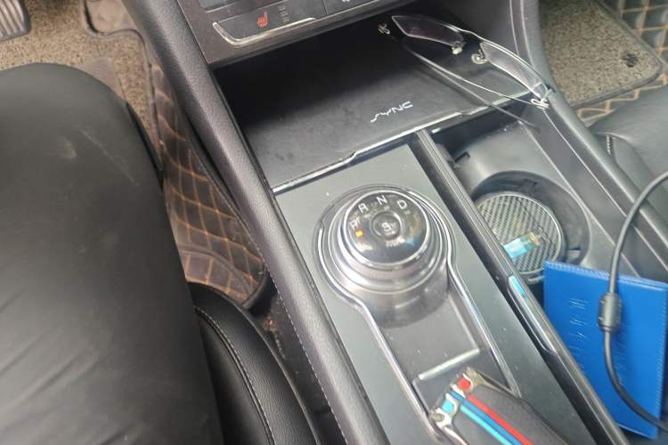 Used Ford Taurus 2016 EcoBoost 180 Luxury Model Gear Lever