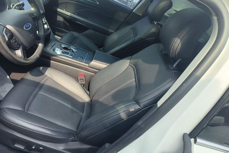 Used Ford Taurus 2016 EcoBoost 180 Luxury Model Left Front Seat