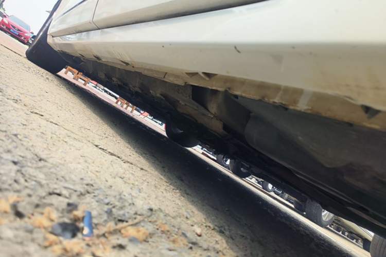 Used Ford Taurus 2016 EcoBoost 180 Luxury Model Left Side Sill