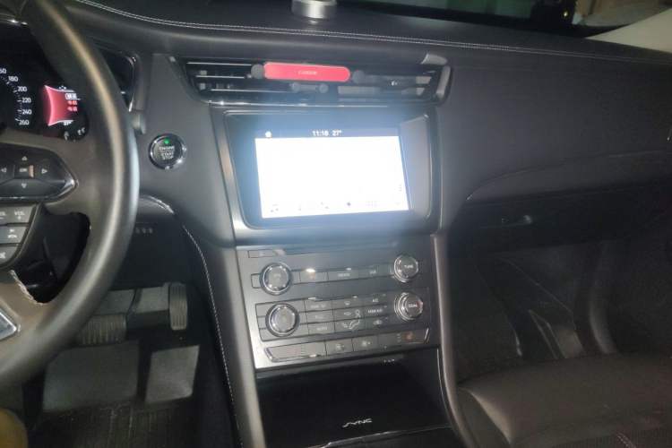 Used Ford Taurus 2017 EcoBoost 180 Ultimate Model Audio And AC Panel