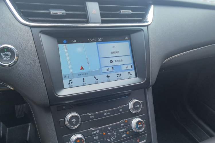 Used Ford Taurus 2017 EcoBoost 180 Luxury Model Audio And AC Panel