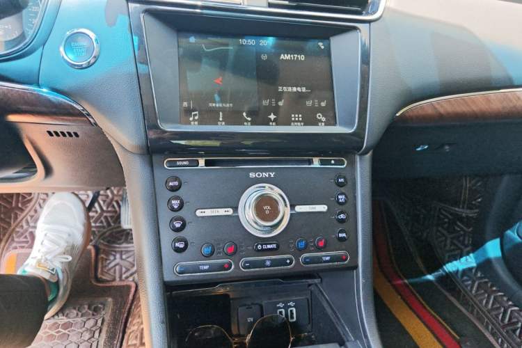 Used Ford Taurus 2017 EcoBoost 325 V6 Flagship Model Audio And AC Panel