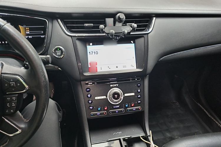 Used Ford Taurus 2017 EcoBoost 245 Luxury Model Audio And AC Panel