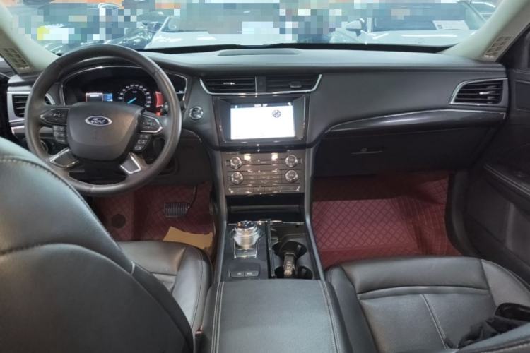 Used Ford Taurus 2017 Facelifted EcoBoost 245 Fashion Edition Center Console