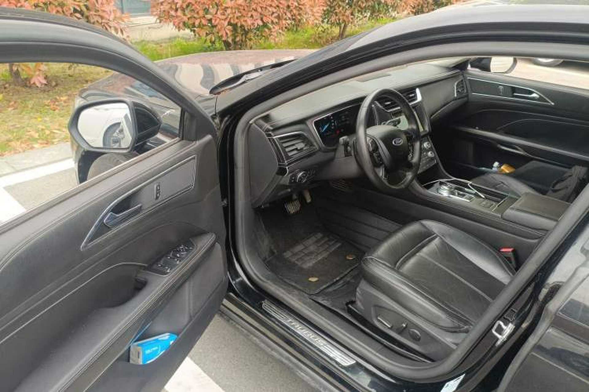 Used Ford Taurus 2017 EcoBoost 180 Luxury Model Driver Seat