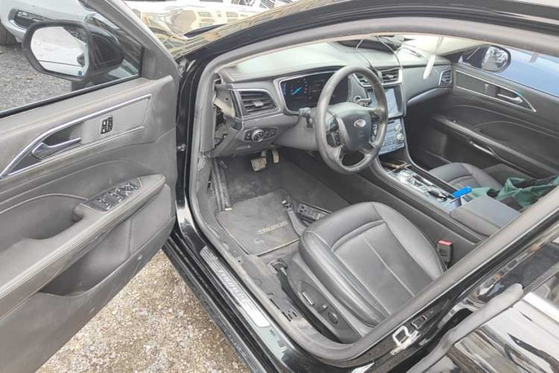 Used Ford Taurus 2017 EcoBoost 245 Fashion Edition Driver Seat