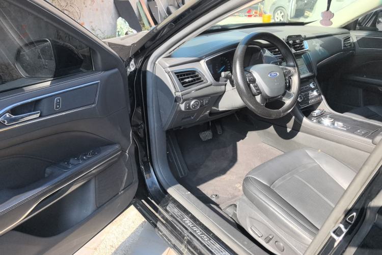 Used Ford Taurus 2017 EcoBoost 180 Luxury Model Driver Seat
