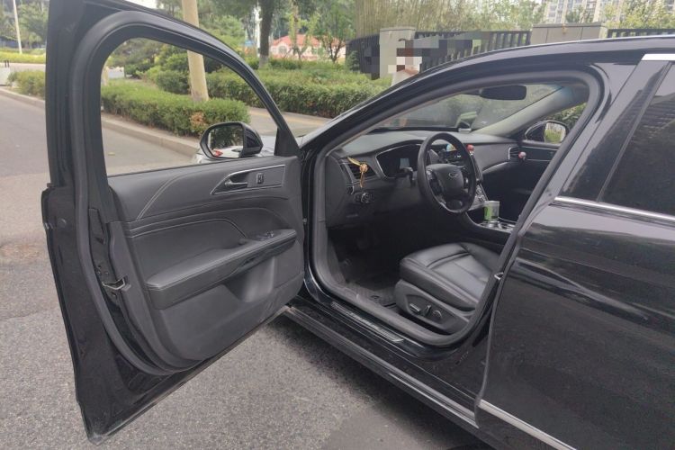 Used Ford Taurus 2017 Facelifted EcoBoost 245 Fashion Edition Driver Seat