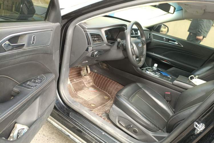 Used Ford Taurus 2017 EcoBoost 180 Luxury Model Driver Seat