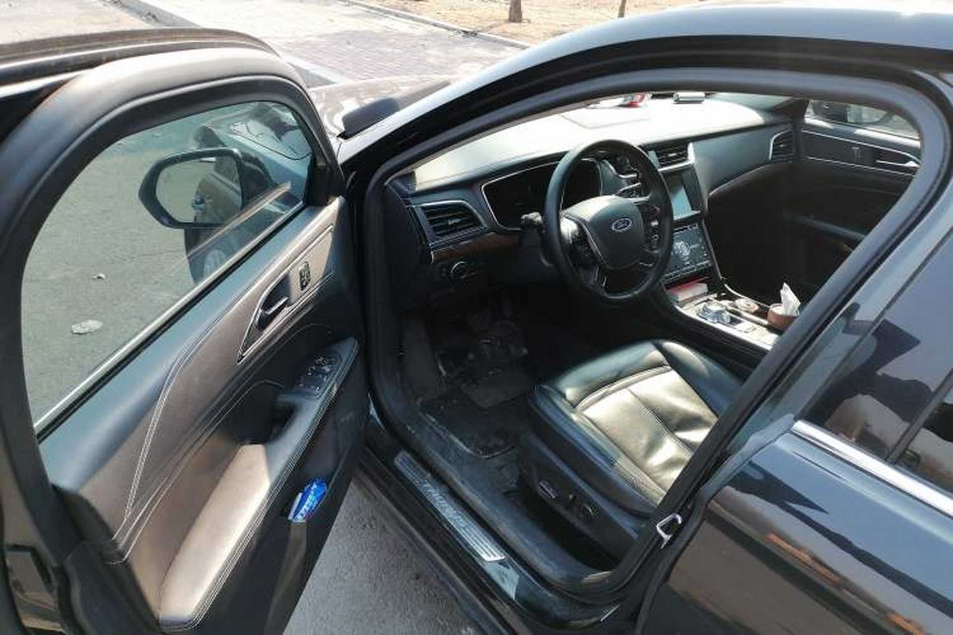 Used Ford Taurus 2017 EcoBoost 245 Flagship Model Driver Seat