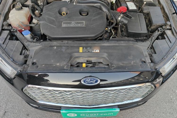 Used Ford Taurus 2017 EcoBoost 245 Luxury Model Engine Bay