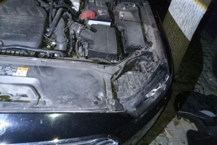 Used Ford Taurus 2017 EcoBoost 180 Luxury Model Engine Bay Left