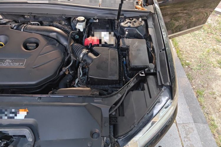 Used Ford Taurus 2017 EcoBoost 245 Luxury Model Engine Bay Left