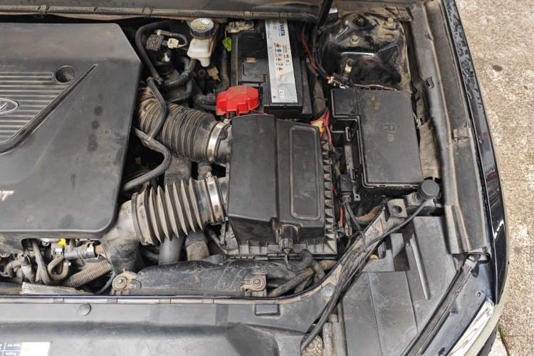 Used Ford Taurus 2017 EcoBoost 325 V6 Flagship Model Engine Bay Left