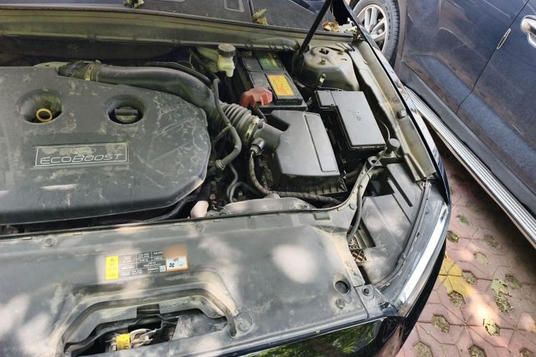 Used Ford Taurus 2017 EcoBoost 245 Luxury Model Engine Bay Left