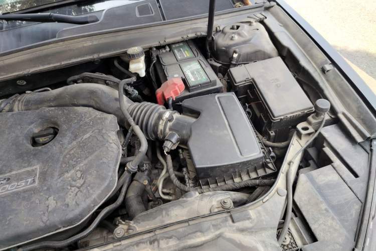 Used Ford Taurus 2017 EcoBoost 245 Luxury Model Engine Bay Left