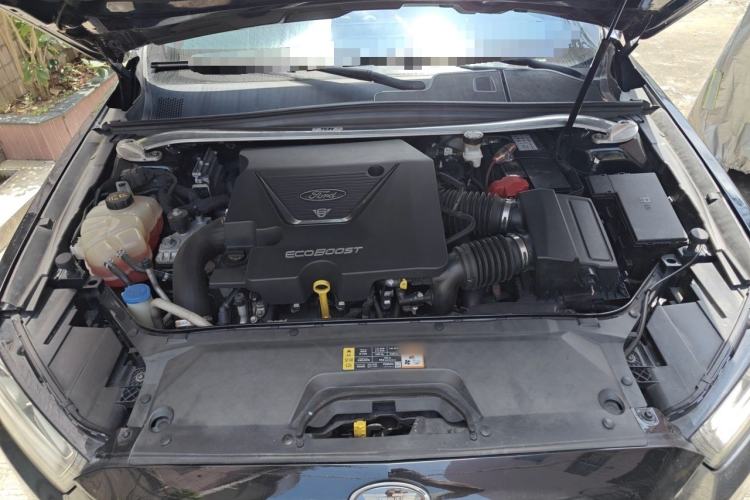 Used Ford Taurus 2017 EcoBoost 325 V6 Flagship Model Engine Bay