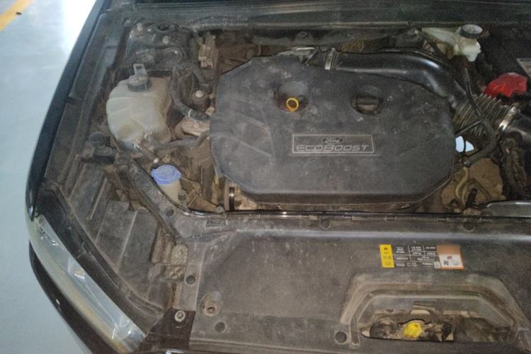 Used Ford Taurus 2017 EcoBoost 245 Fashion Edition Engine Bay Right
