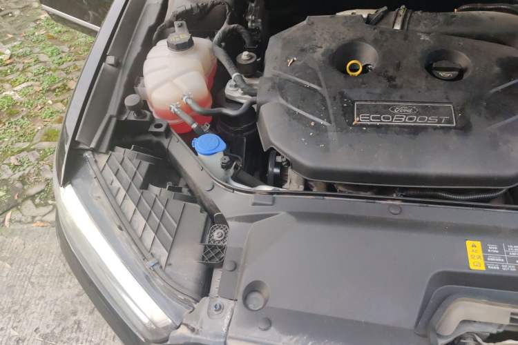 Used Ford Taurus 2017 EcoBoost 245 Fashion Edition Engine Bay Right