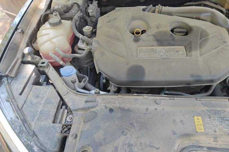 Used Ford Taurus 2017 EcoBoost 245 Luxury Model Engine Bay Right
