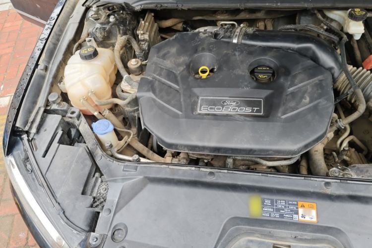 Used Ford Taurus 2017 EcoBoost 245 Fashion Edition Engine Bay Right