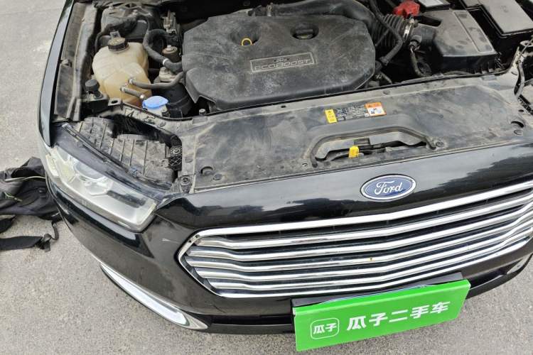 Used Ford Taurus 2017 EcoBoost 245 Fashion Edition Engine Bay Right