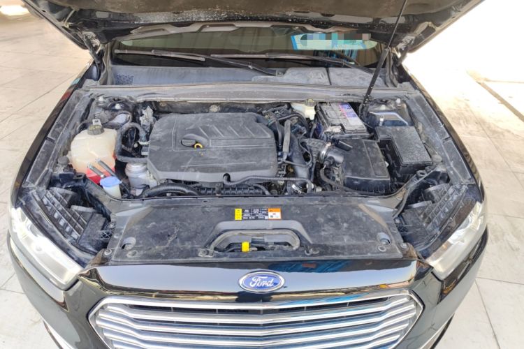 Used Ford Taurus 2017 EcoBoost 180 Luxury Model Engine Bay