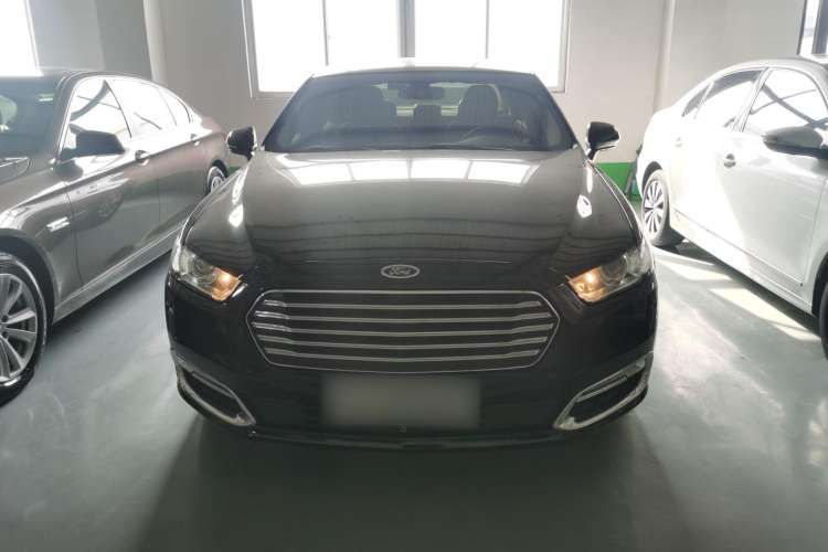 Used Ford Taurus 2017 EcoBoost 245 Fashion Edition Exterior 1