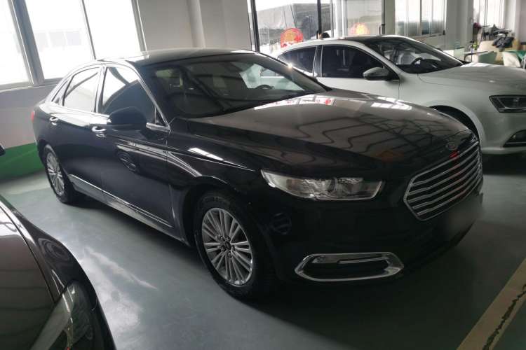 Used Ford Taurus 2017 EcoBoost 245 Fashion Edition Exterior 2