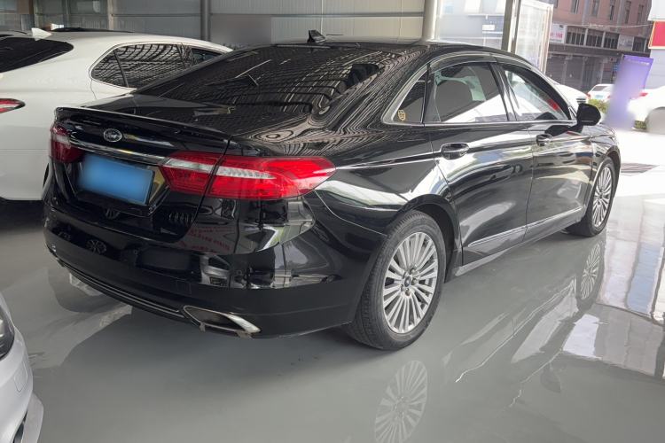 Used Ford Taurus 2017 EcoBoost 245 Luxury Model Exterior 2
