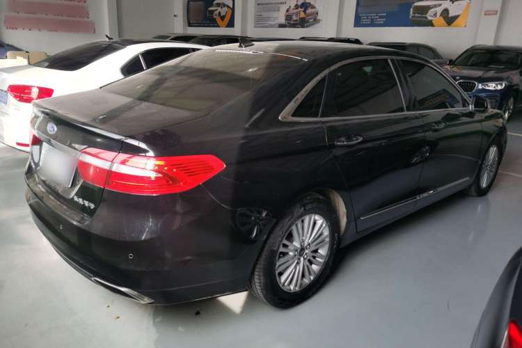 Used Ford Taurus 2017 EcoBoost 245 Fashion Edition Exterior 3