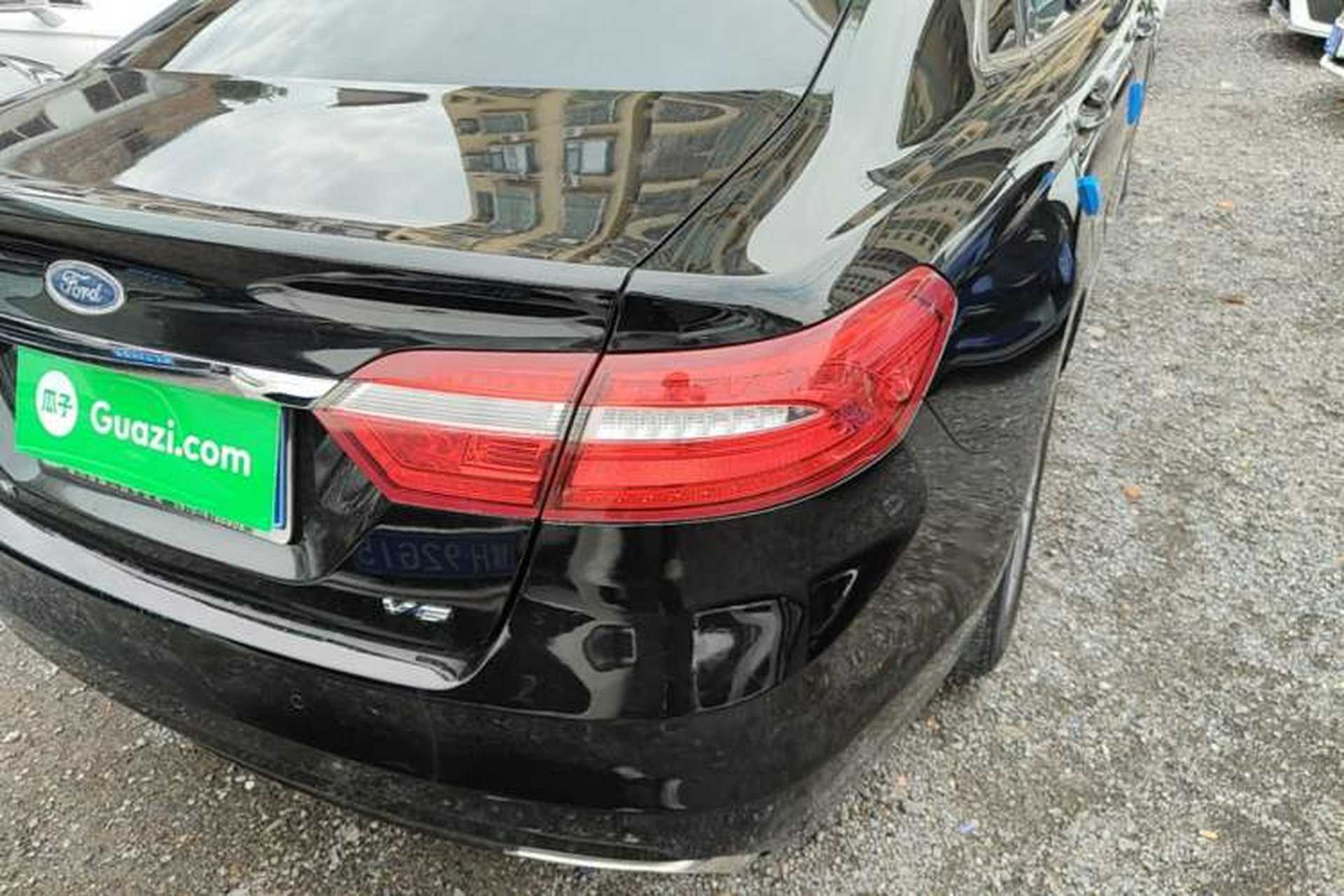 Used Ford Taurus 2017 EcoBoost 245 Fashion Edition Exterior 3